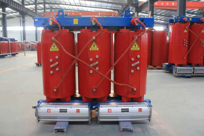 一般北京創(chuàng)聯(lián)匯通電氣全鋁的干式變壓器800kva價(jià)格是33900元，全銅的800kva干式變壓器價(jià)格是65000元。